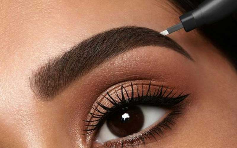 میکروبلیدینگ ابرو چیست؟